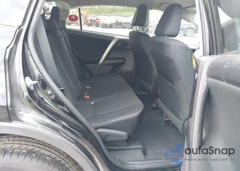 2017 Toyota Rav4 Le z USA, uszkodzony, nr VIN 2T3BFREV8HW562476